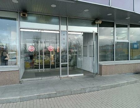 585 Ломбард Прибрежная ул., 20